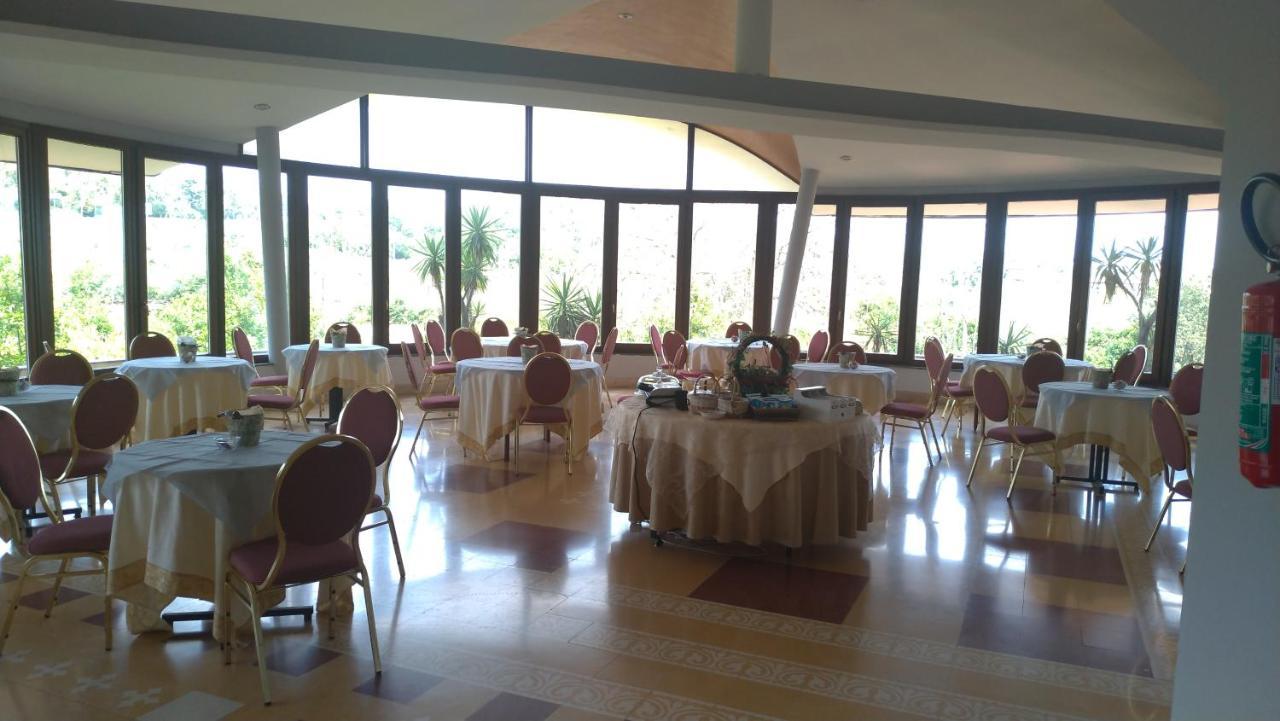 Tk Hotel - Ex Ares San Giovanni La Punta Eksteriør bilde