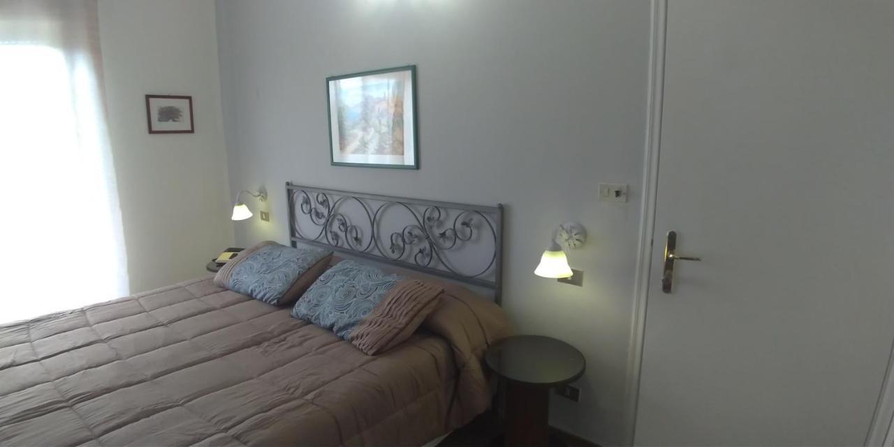 Tk Hotel - Ex Ares San Giovanni La Punta Eksteriør bilde