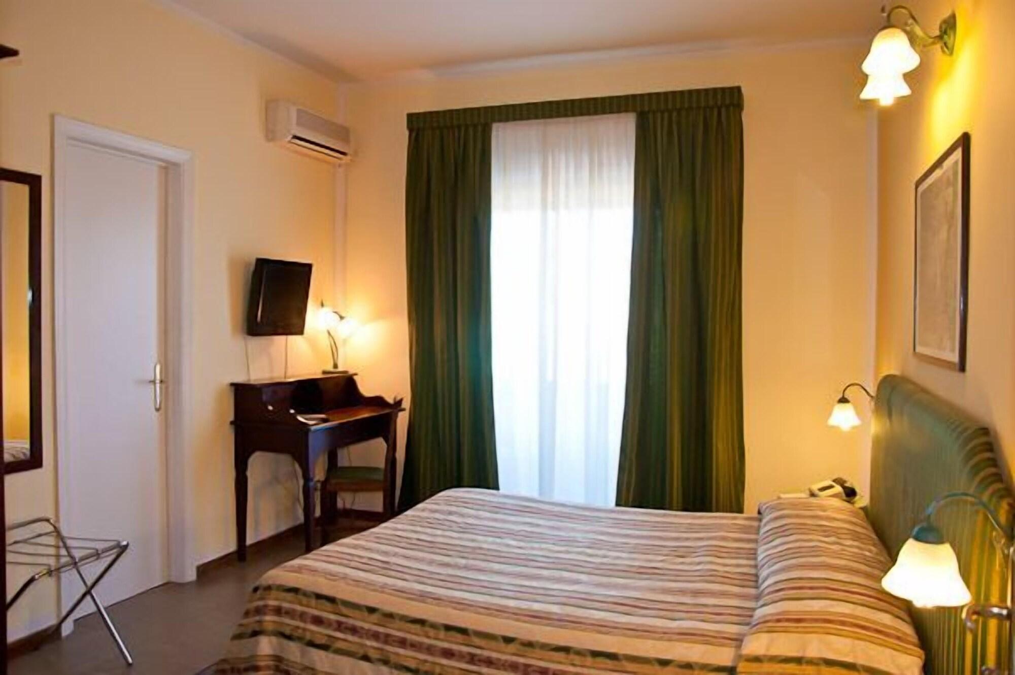 Tk Hotel - Ex Ares San Giovanni La Punta Eksteriør bilde