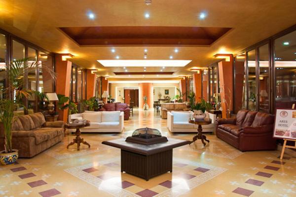 Tk Hotel - Ex Ares San Giovanni La Punta Eksteriør bilde